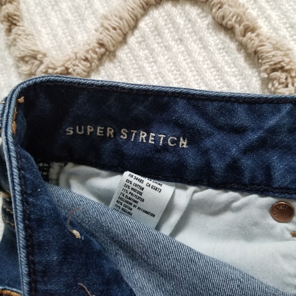 American Eagle Super Stretch Distressed Jean Shorts - Picture 10 of 11